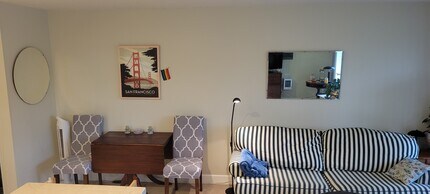 100 Kerr Pky in Lake Oswego, OR - Foto de edificio - Building Photo