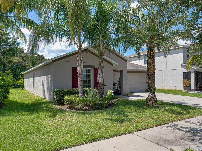 149 Cascade Bend Dr in Ruskin, FL - Building Photo