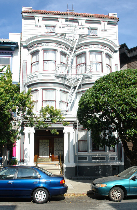 1256 Page St in San Francisco, CA - Building Photo