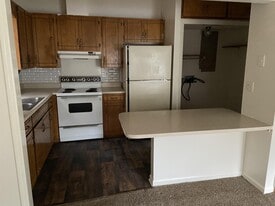 2307 Bemiss Rd in Valdosta, GA - Building Photo