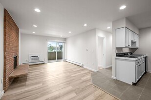 4110 Hale Pkwy in Denver, CO - Building Photo