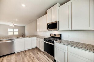 2100 Brentwood Dr in Anna, TX - Building Photo