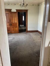 756 3rd St in New Martinsville, WV - Foto de edificio - Building Photo