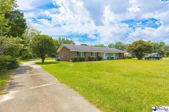 2318 W Heron Dr in Florence, SC - Building Photo - Building Photo