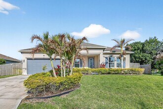 4617 SW Keats St in Port St. Lucie, FL - Building Photo - Building Photo