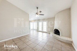 5514 W Wagoner Rd in Glendale, AZ - Building Photo - Building Photo