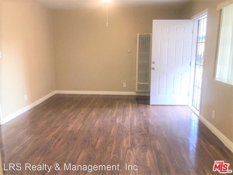 18321 Malden St in Los Angeles, CA - Building Photo
