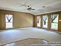 303 Willow Grove Dr in San Antonio, TX - Building Photo - Building Photo