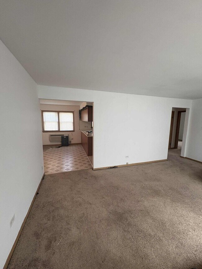 8000 S Pulaski Rd in Chicago, IL - Building Photo - Building Photo