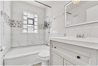 7151 W Beckett Ave in Milwaukee, WI - Building Photo - Building Photo