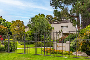 The Courtyards Apartamentos