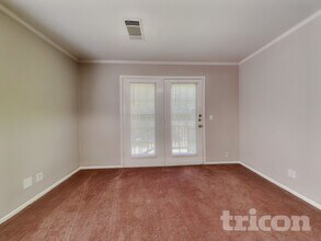 21439 Cherry Canyon Ln in Tomball, TX - Foto de edificio - Building Photo