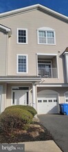 33 Farrah Dr in Stafford Township, NJ - Foto de edificio - Building Photo