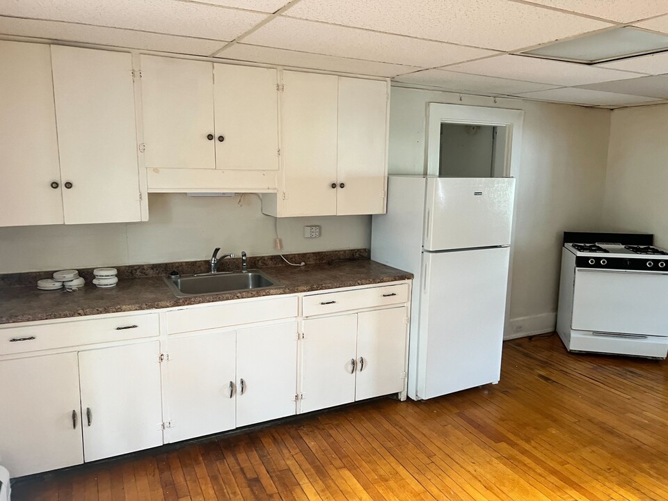 277 Brunswick St, Unit 6 in Old Town, ME - Foto de edificio