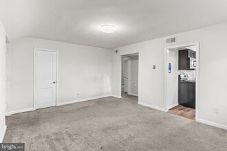 1404 12th St N in Arlington, VA - Building Photo - Building Photo