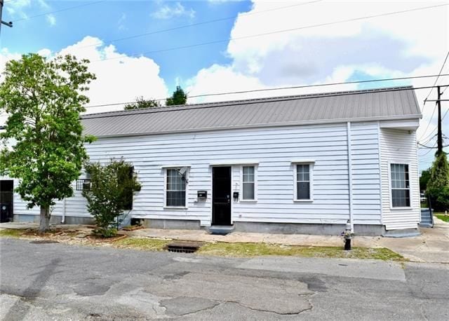 property at 2200 Valence St