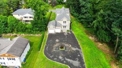 1 Kewanee Rd in New Rochelle, NY - Foto de edificio - Building Photo