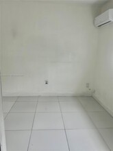 6550 W 8th Ave in Hialeah, FL - Building Photo - Building Photo