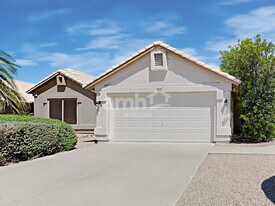 4224 E Cathedral Rock Dr in Phoenix, AZ - Building Photo