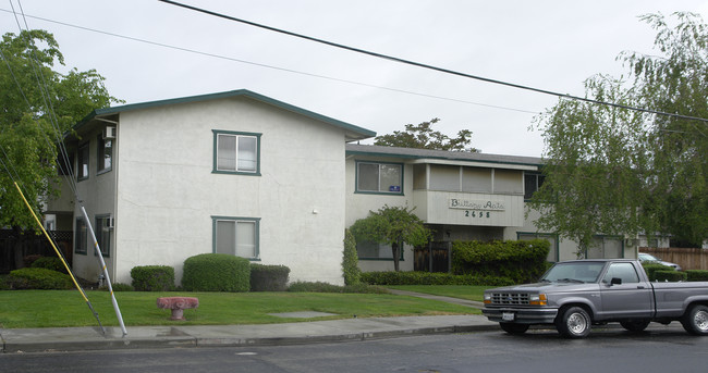 Brittany Apartments in Livermore, CA - Foto de edificio - Building Photo