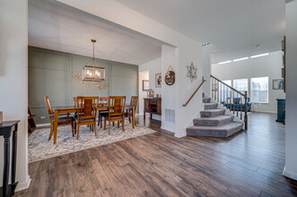 27101 Rustic Wood Ln in Plainfield, IL - Foto de edificio - Building Photo