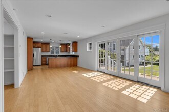 1155 Tasker Ln in Greenport, NY - Building Photo - Building Photo