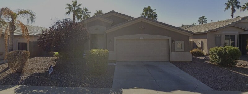 2057 E Riviera Dr in Chandler, AZ - Building Photo