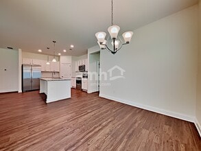 245 Lake Vista Dr in Loganville, GA - Building Photo - Building Photo