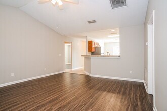 9968 Rose Creek Ct in Jacksonville, FL - Building Photo - Building Photo