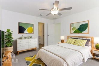 2732 Ctr Crk Ln in Fort Worth, TX - Building Photo - Building Photo