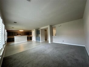 318 Remington Heights Dr in Houston, TX - Building Photo - Building Photo