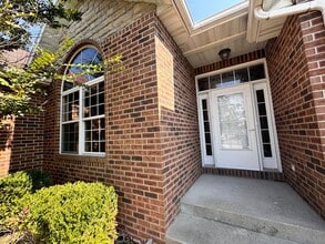 134 Ridgeview Dr in St. Robert, MO - Building Photo - Building Photo