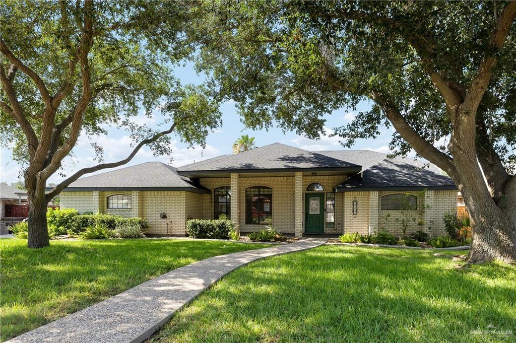 1701 Terrace Dr in Mission, TX - Foto de edificio