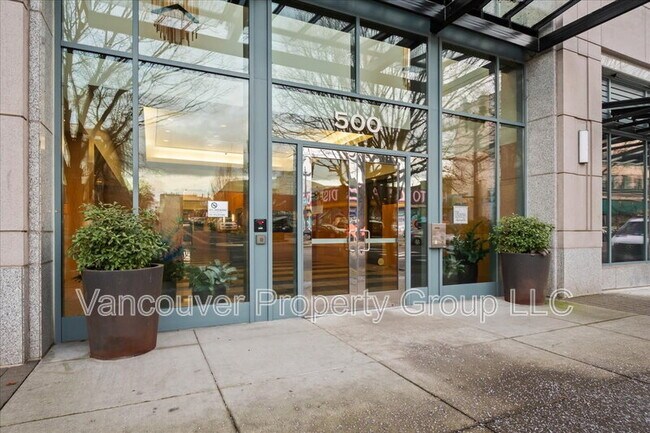 500 Broadway St in Vancouver, WA - Building Photo - Building Photo