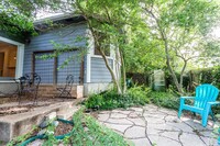 2109 Castle View Dr in Austin, TX - Building Photo - Building Photo