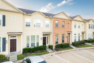 Reflections On Gentryside Townhomes in Houston, TX - Foto de edificio - Building Photo