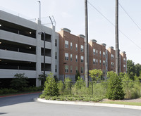 Life's Village Retreat in Marietta, GA - Foto de edificio - Building Photo