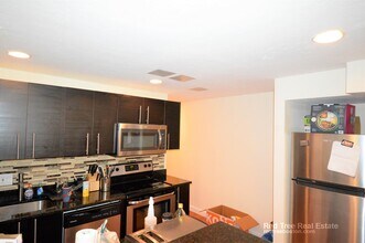 73 Thatcher St in Brookline, MA - Building Photo - Building Photo