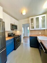 2437 Arthur St in Los Angeles, CA - Foto de edificio - Building Photo