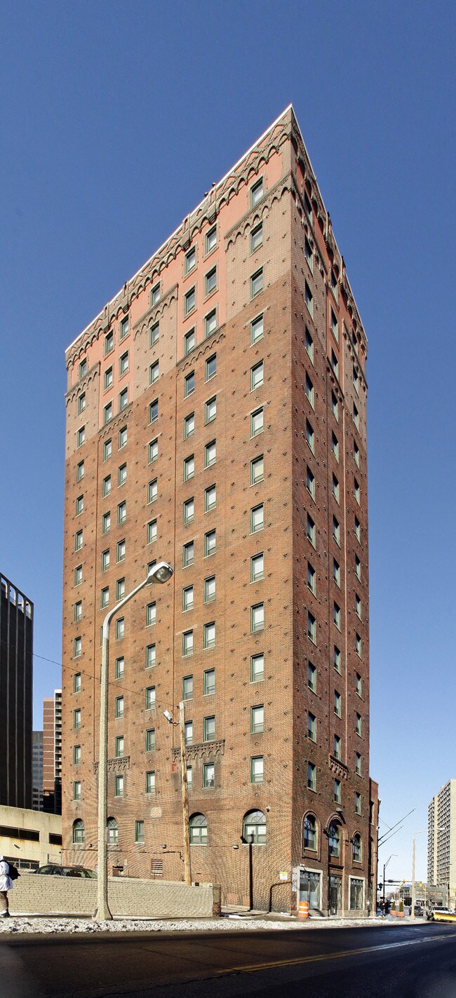 Allerton Apartments in Cleveland, OH - Foto de edificio - Building Photo