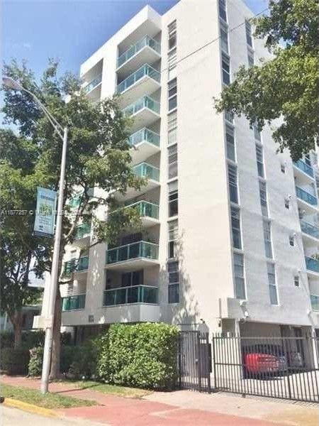 property at 1035 West Ave