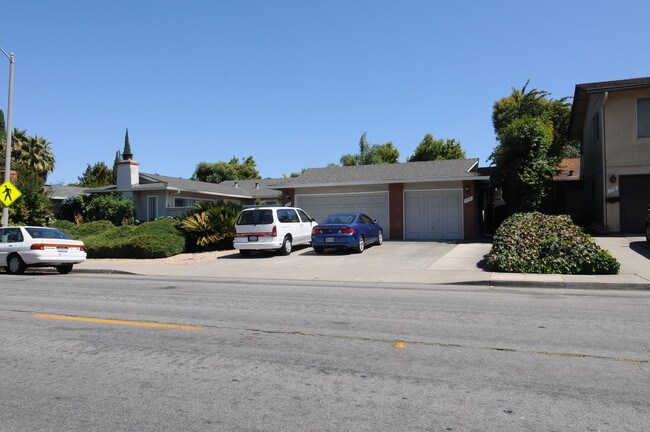 168-170 S Bernardo Ave in Sunnyvale, CA - Building Photo - Building Photo