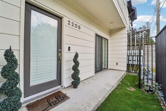 2209 Bastrop St in Houston, TX - Building Photo - Building Photo