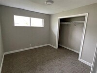 7815 Glass St photo'