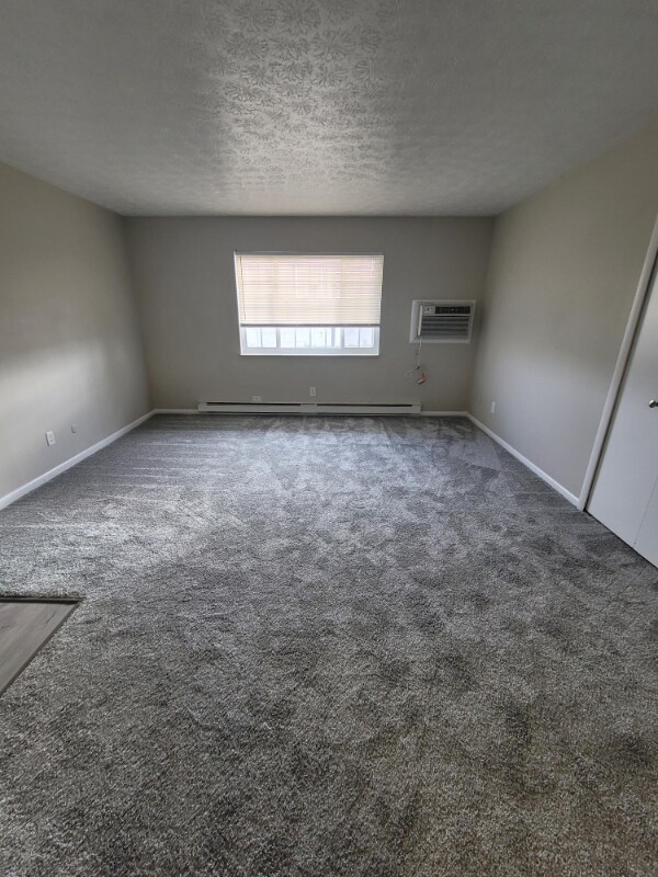 7300 Sunset Strip Ave NW in North Canton, OH - Building Photo - Building Photo