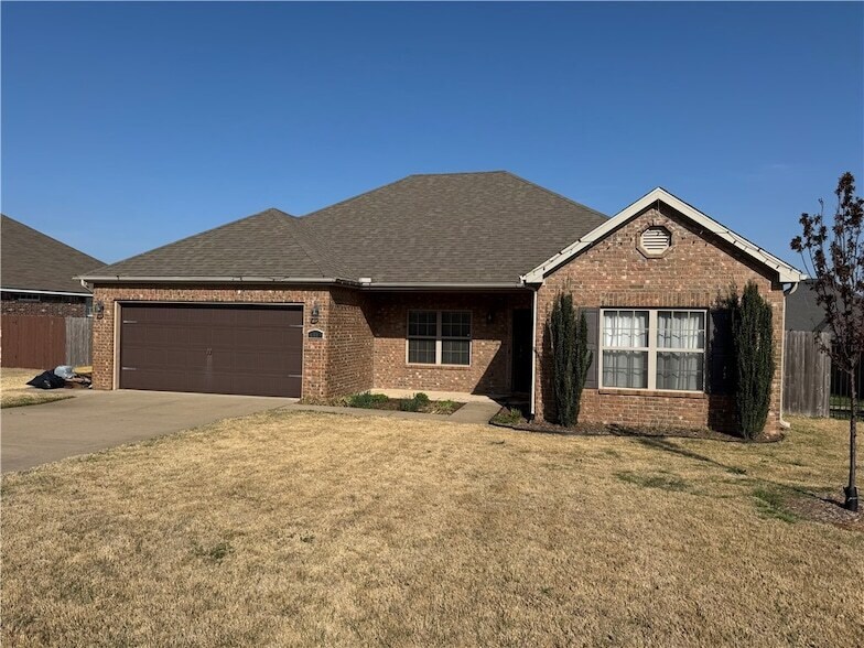 6505 S 50th St, Unit E-212 in Rogers, AR - Building Photo