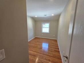 257-16-257145 145th Ave in Queens, NY - Building Photo - Building Photo
