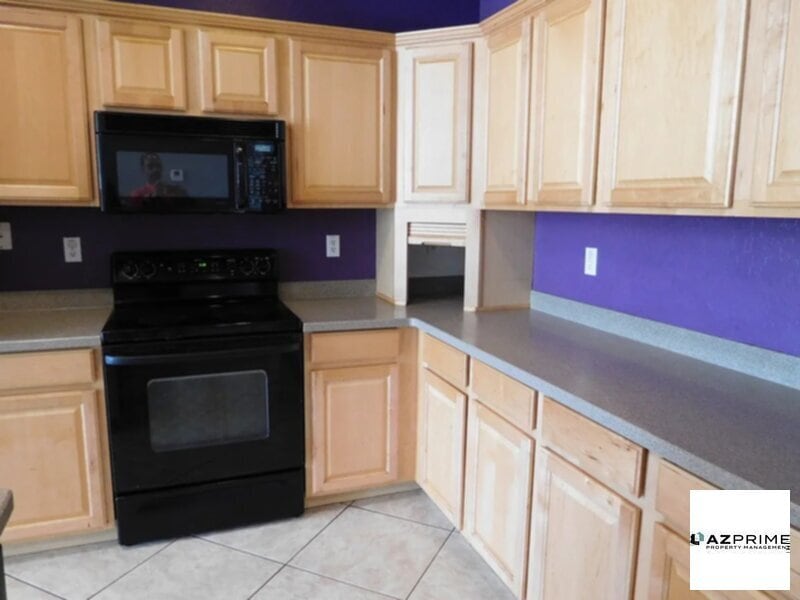 2421 W Ellis St in Phoenix, AZ - Building Photo