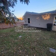 1004 Ware St in Reidsville, NC - Foto de edificio - Building Photo