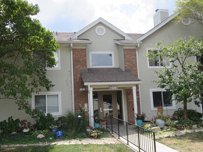 property at 1520 Lake Pointe Way